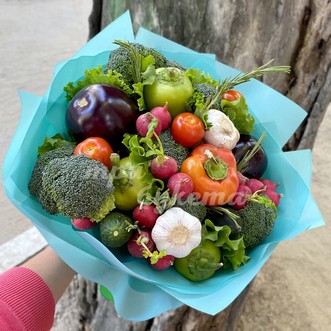 Букет из перца и брокколи